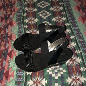 Black Bandolino Sandals